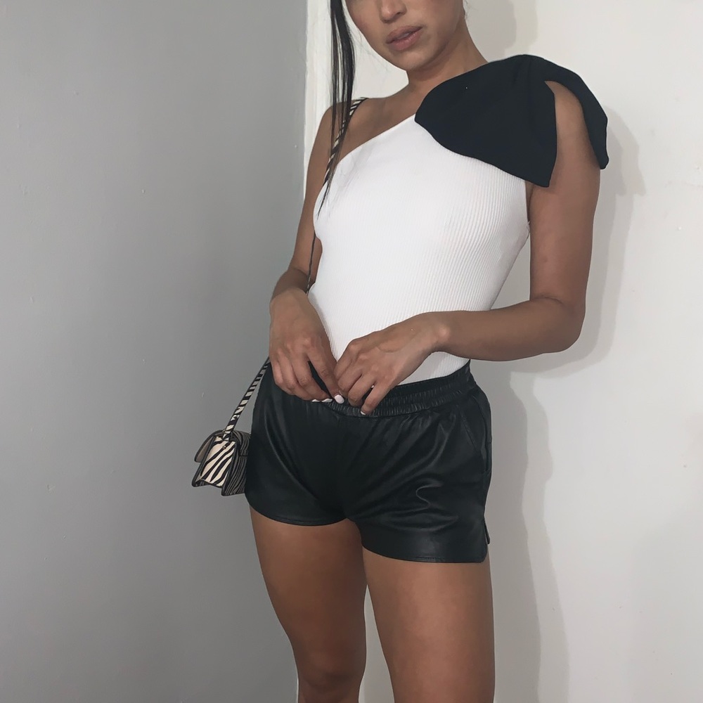 Bow one shoulder top